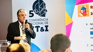 31 07 noticia ProfAquilino